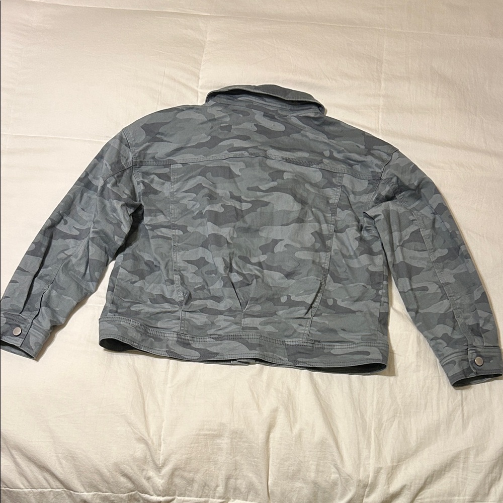 Democracy Gray Camouflage Jacket - Picture 2 of 7